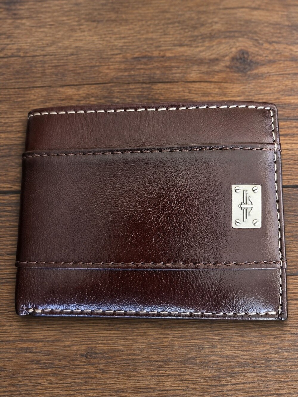 Dockers Genuine Leather Bifold Wallet Mahogany Brown Contrast Stitch ID Window